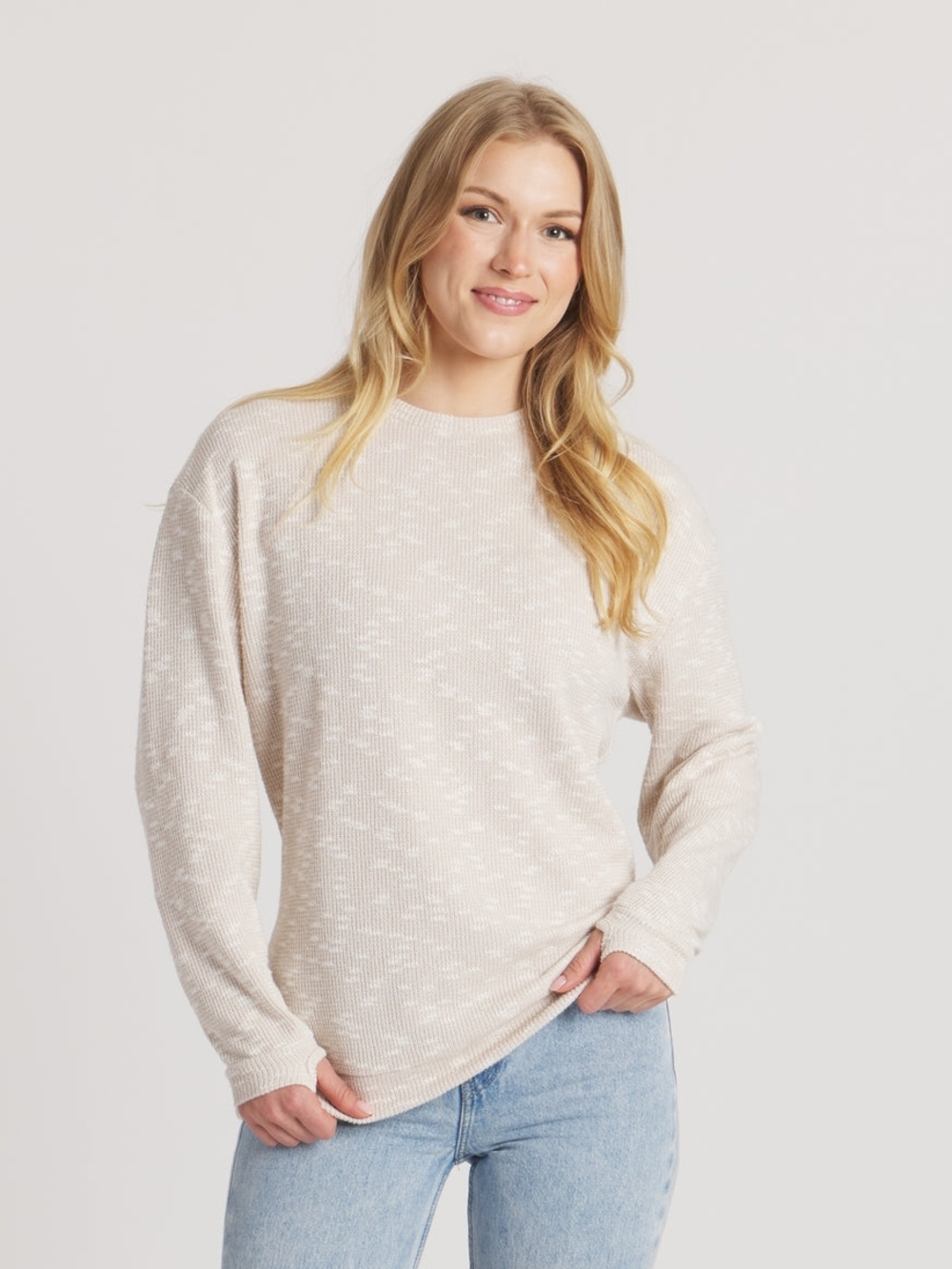Southern Marsh Women's Heathered Cream Crewneck Sweater